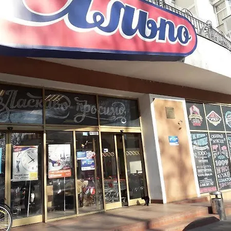 отличная возле моря,французского бул,института филатова